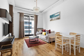 Beautiful 1BR Apartment close to Bluewaters Island